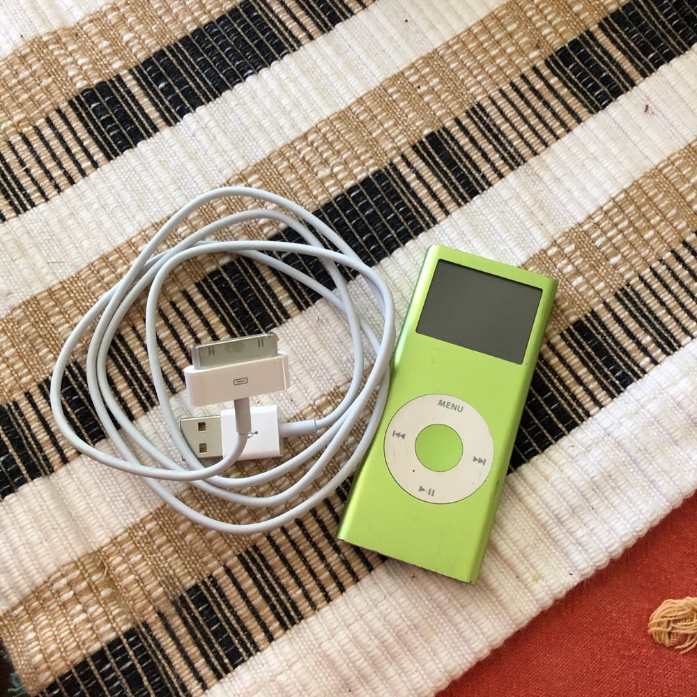 iPod Nano - 2nd Generation